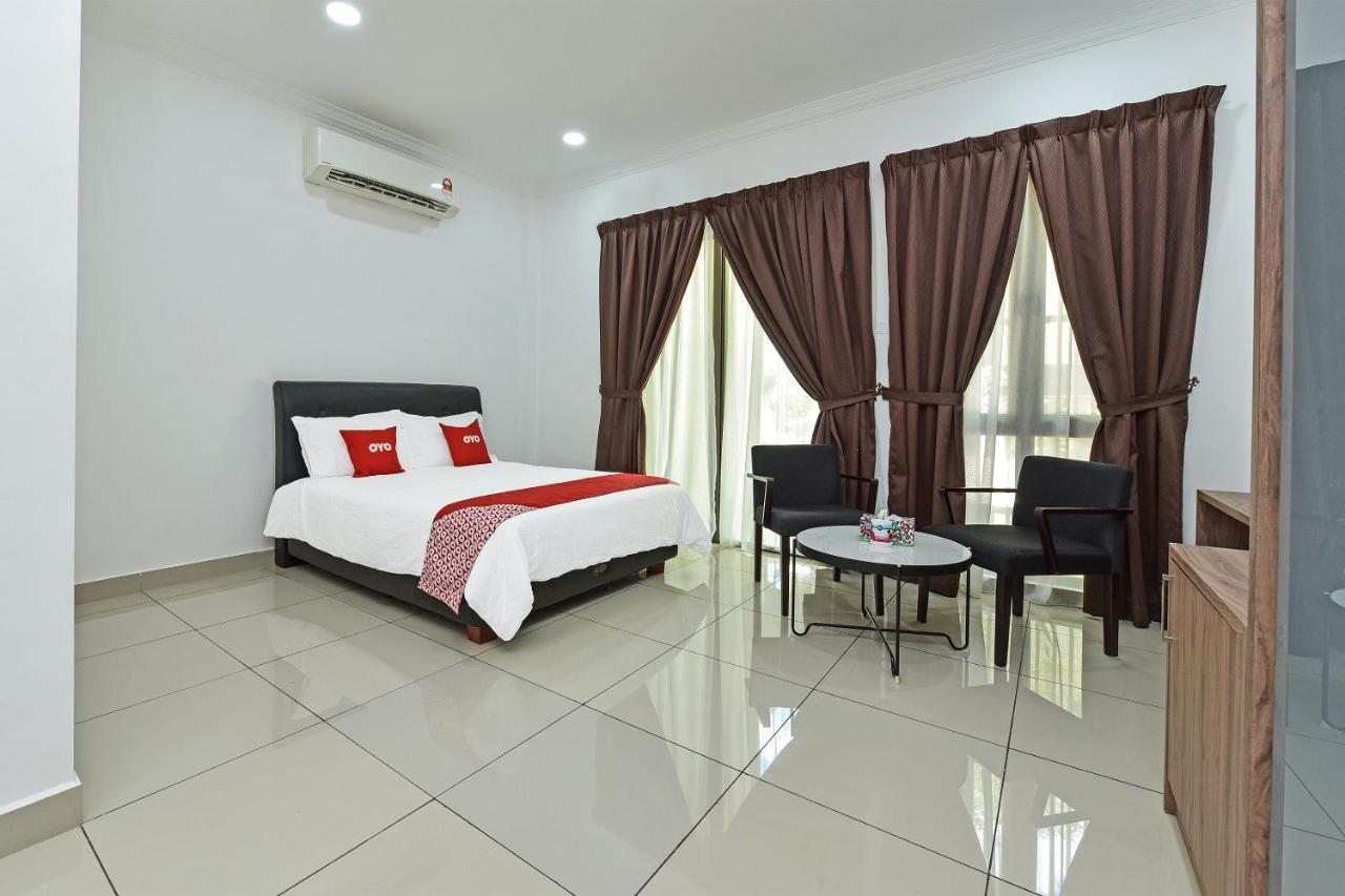Capital O 90614 Cvia Ummul Hotel Padang Besar Ngoại thất bức ảnh