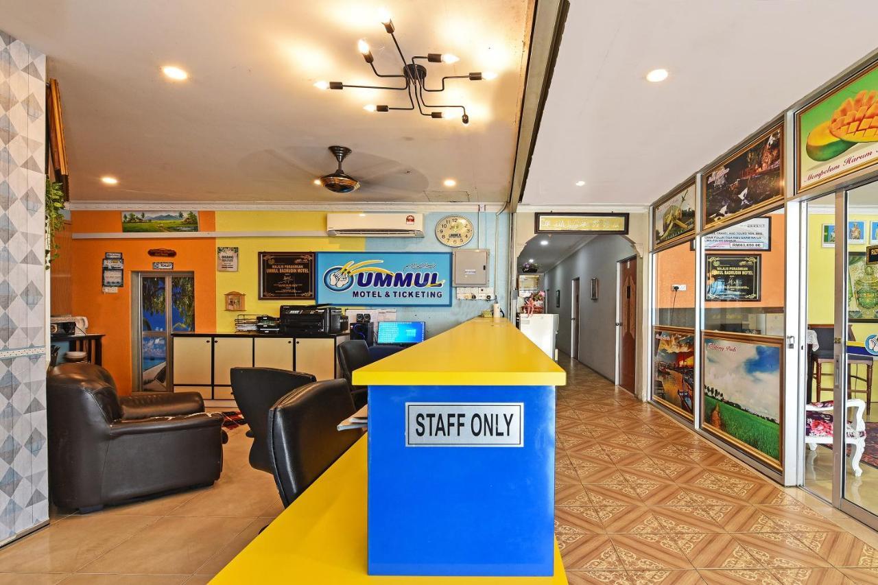 Capital O 90614 Cvia Ummul Hotel Padang Besar Ngoại thất bức ảnh